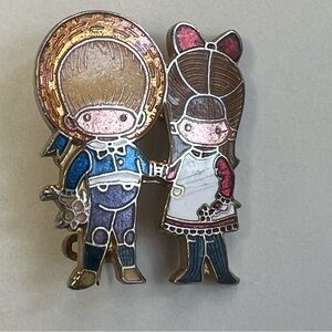 Vintage 1972 Wolfpit Enamel Pin Boy & Girl Hand Holding Pin Romantic Design Pin